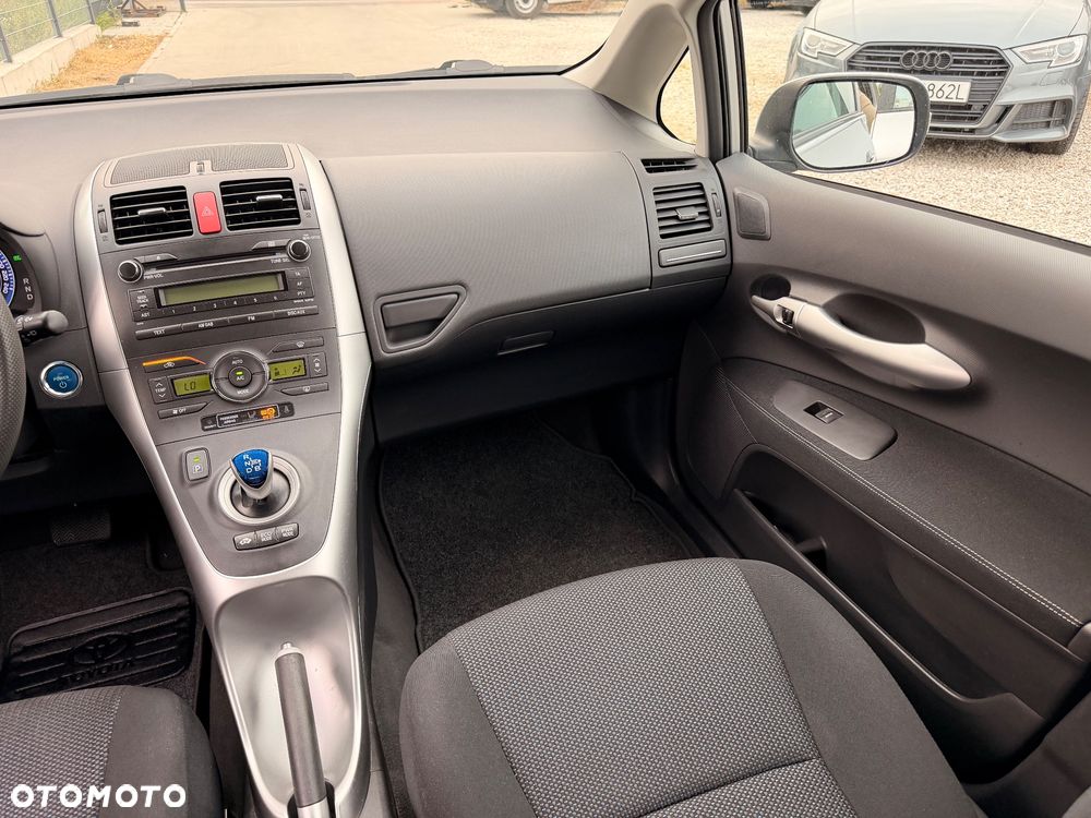 Toyota Auris - 30
