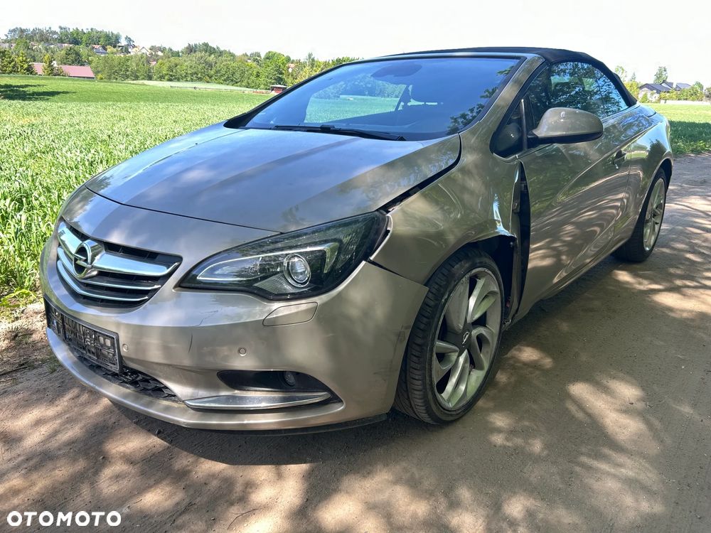 Opel Cascada - 2