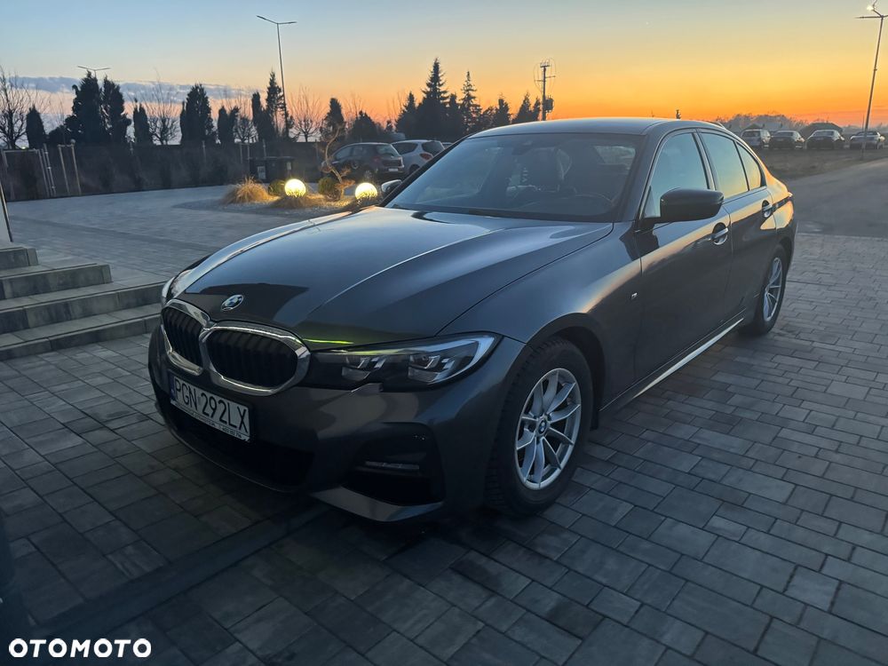 BMW Seria 3 320d Sport Line sport - 36