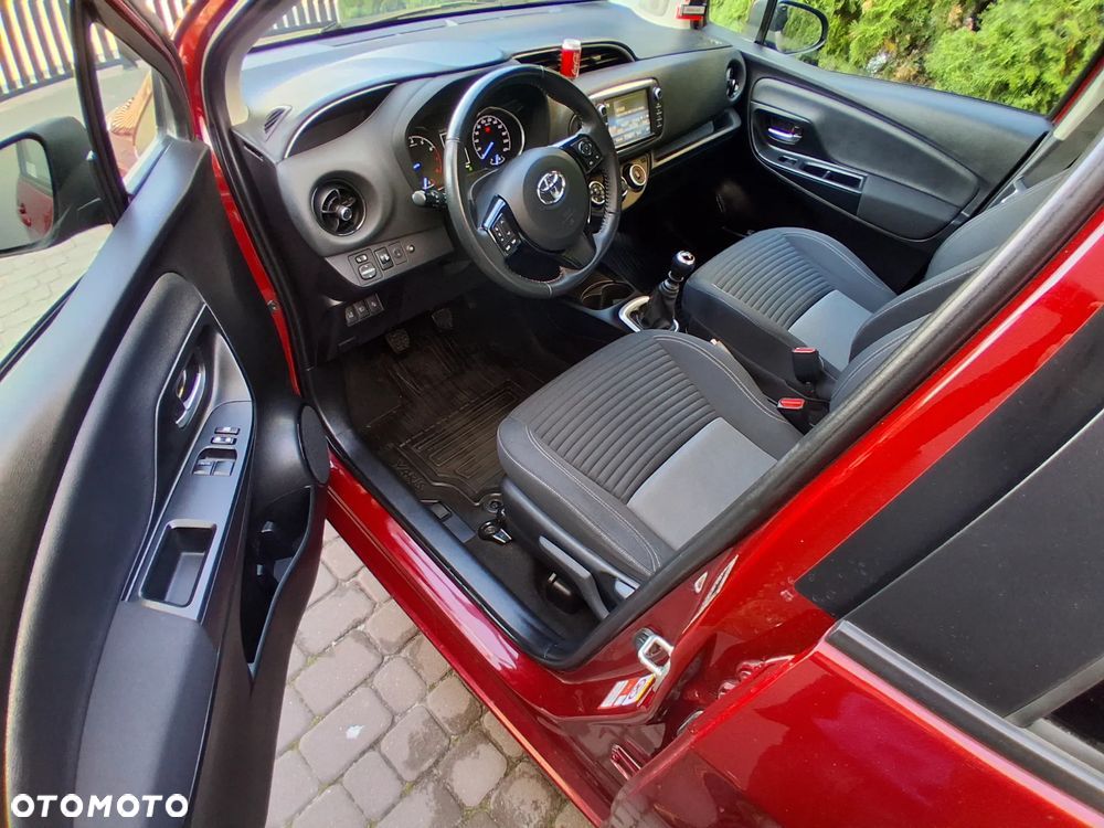 Toyota Yaris 1.5 Premium - 20
