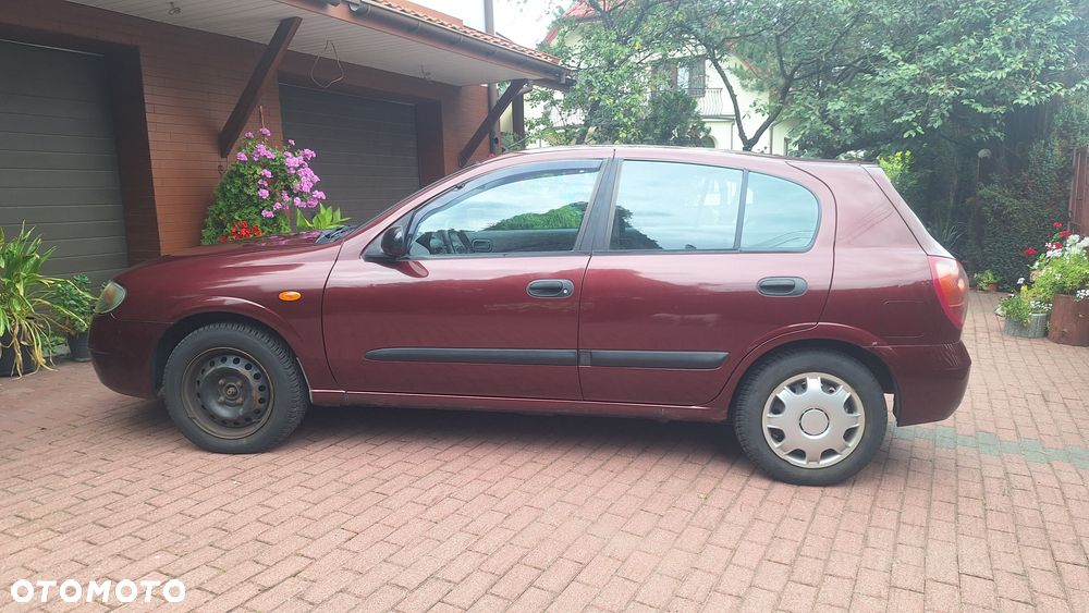 Nissan Almera - 2