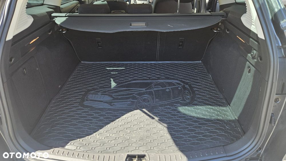 Ford Focus 1.5 TDCi SYNC Edition - 14