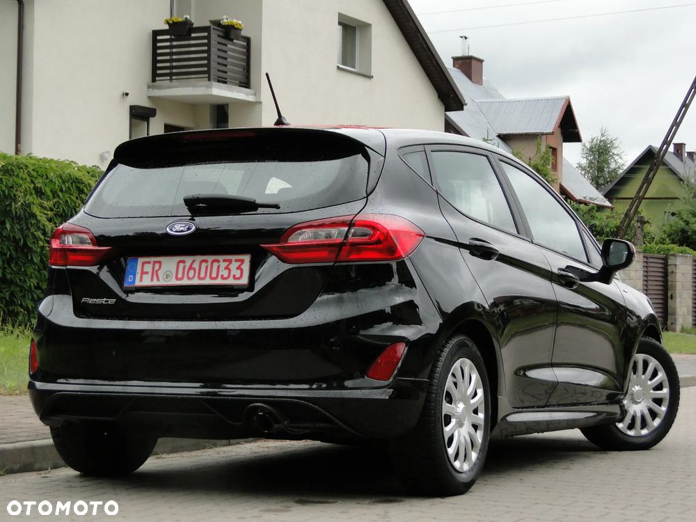 Ford Fiesta - 24