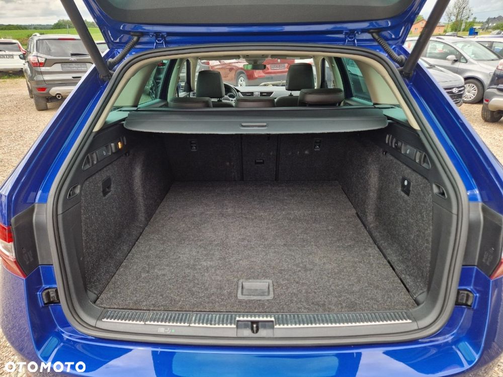 Skoda Superb 2.0 TSI 4x4 DSG L&K - 25