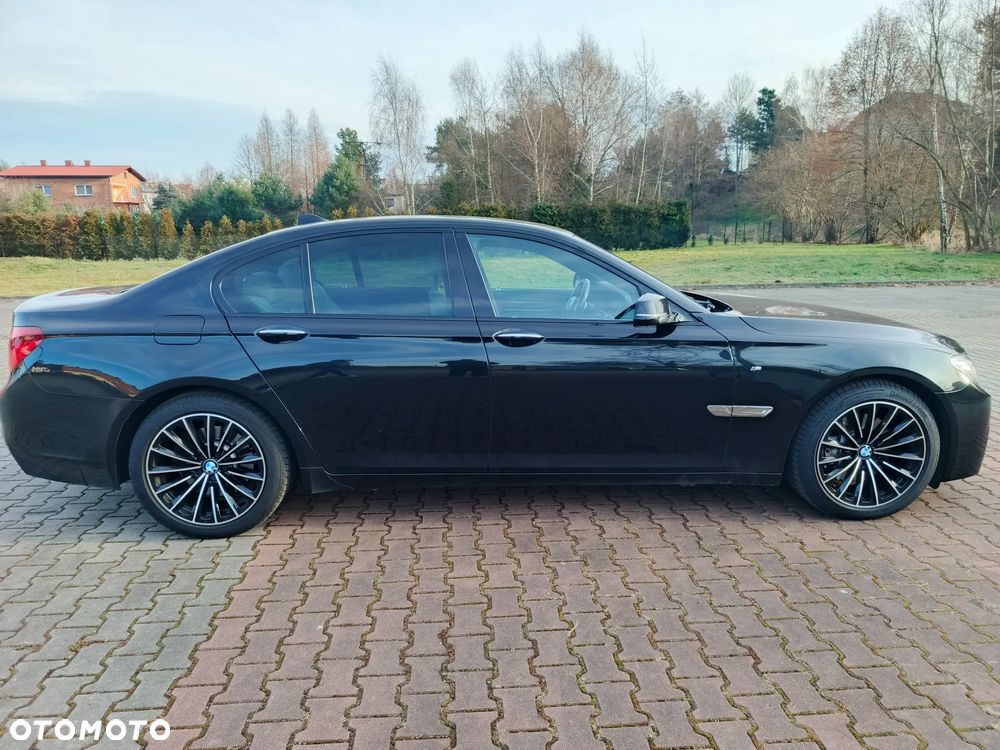 BMW Seria 7 740d xDrive Edition Exclusive - 11