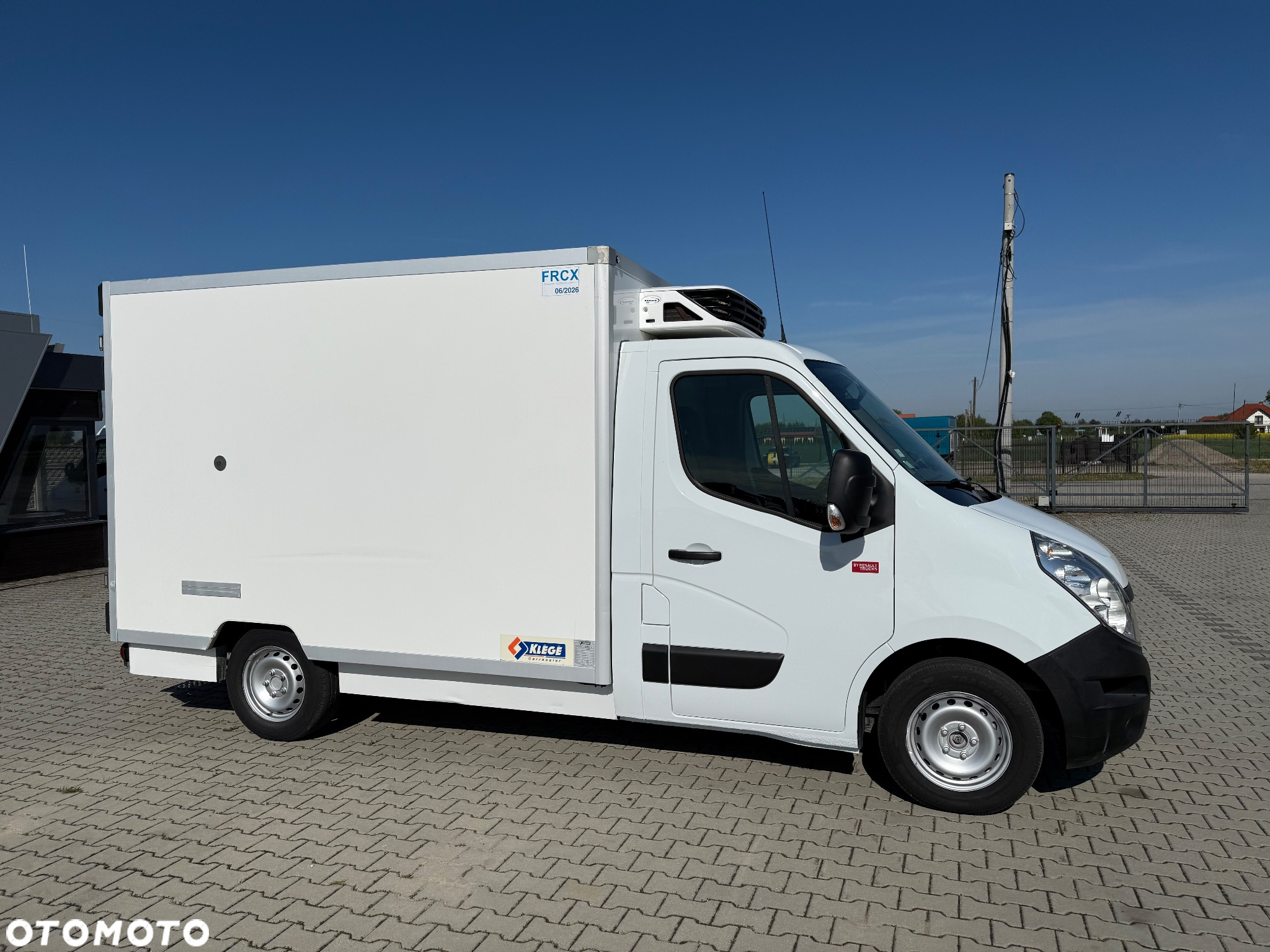 Renault MASTER 125 / CHŁODNIA / MROŹNIA / WTYKA 220V / HAKOWA / Z FRANCJI / STAN BDB / / / - 4