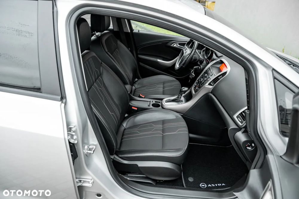 Opel Astra 1.4 Turbo Automatik - 23