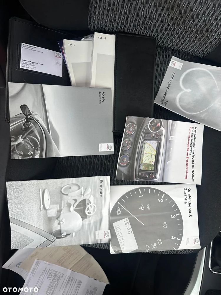 Toyota Yaris 1.33 VVT-i Executive - 23