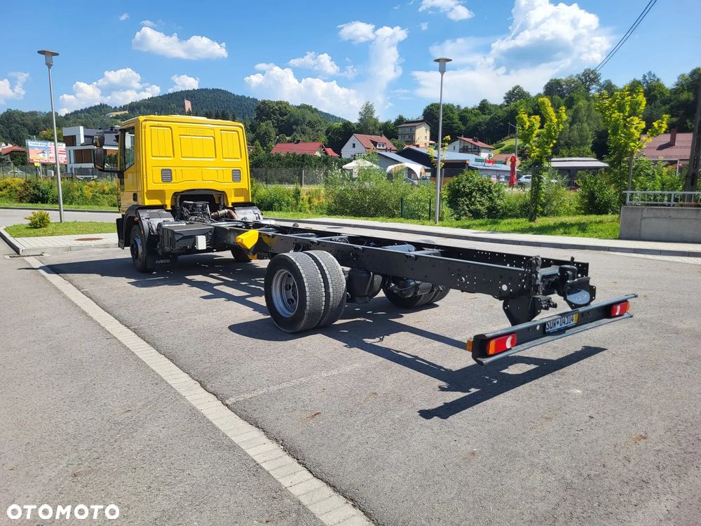 Iveco EuroCargo 120E28 - 8