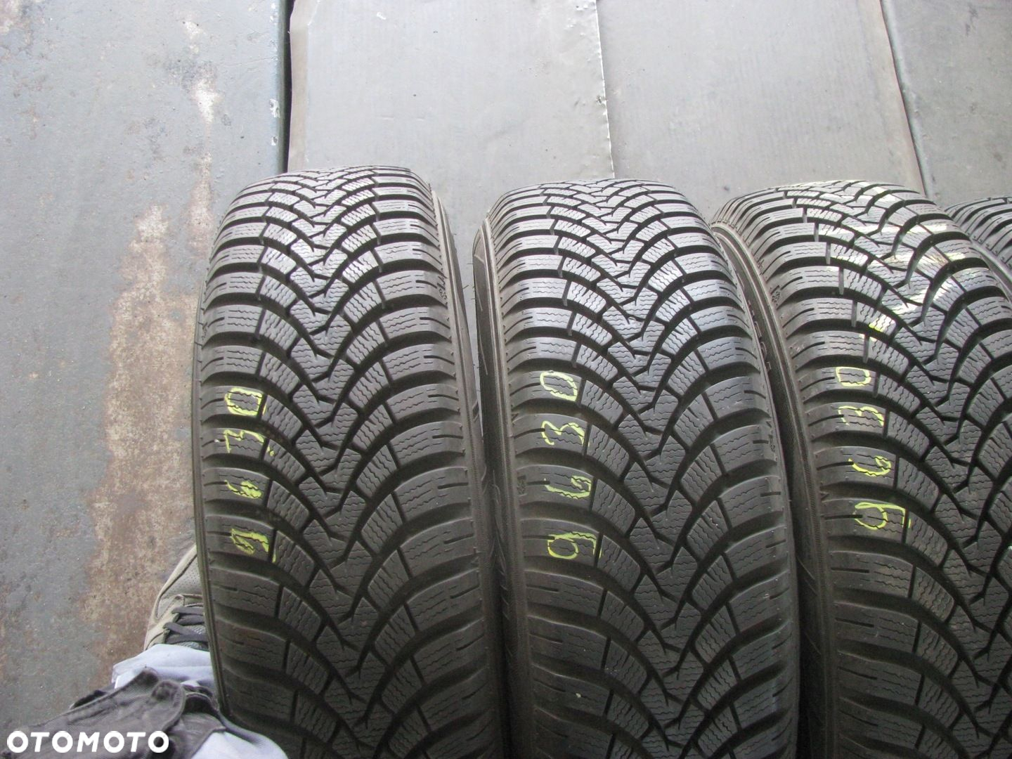 Opona zimowa Falken EuroWinter HS01 175/65R14 82 T - 2