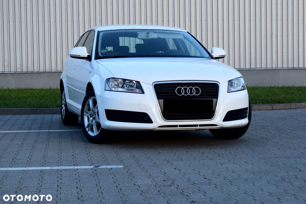 Audi A3 Sportback 1.6 Ambiente - 3