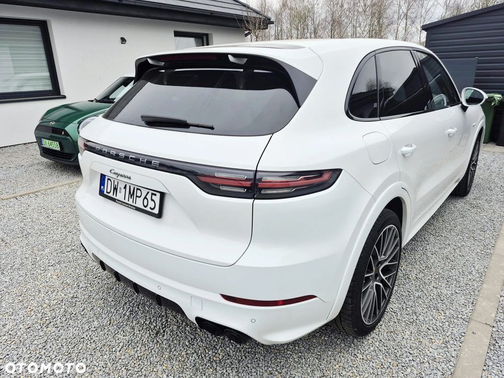 Porsche Cayenne E-Hybrid - 4