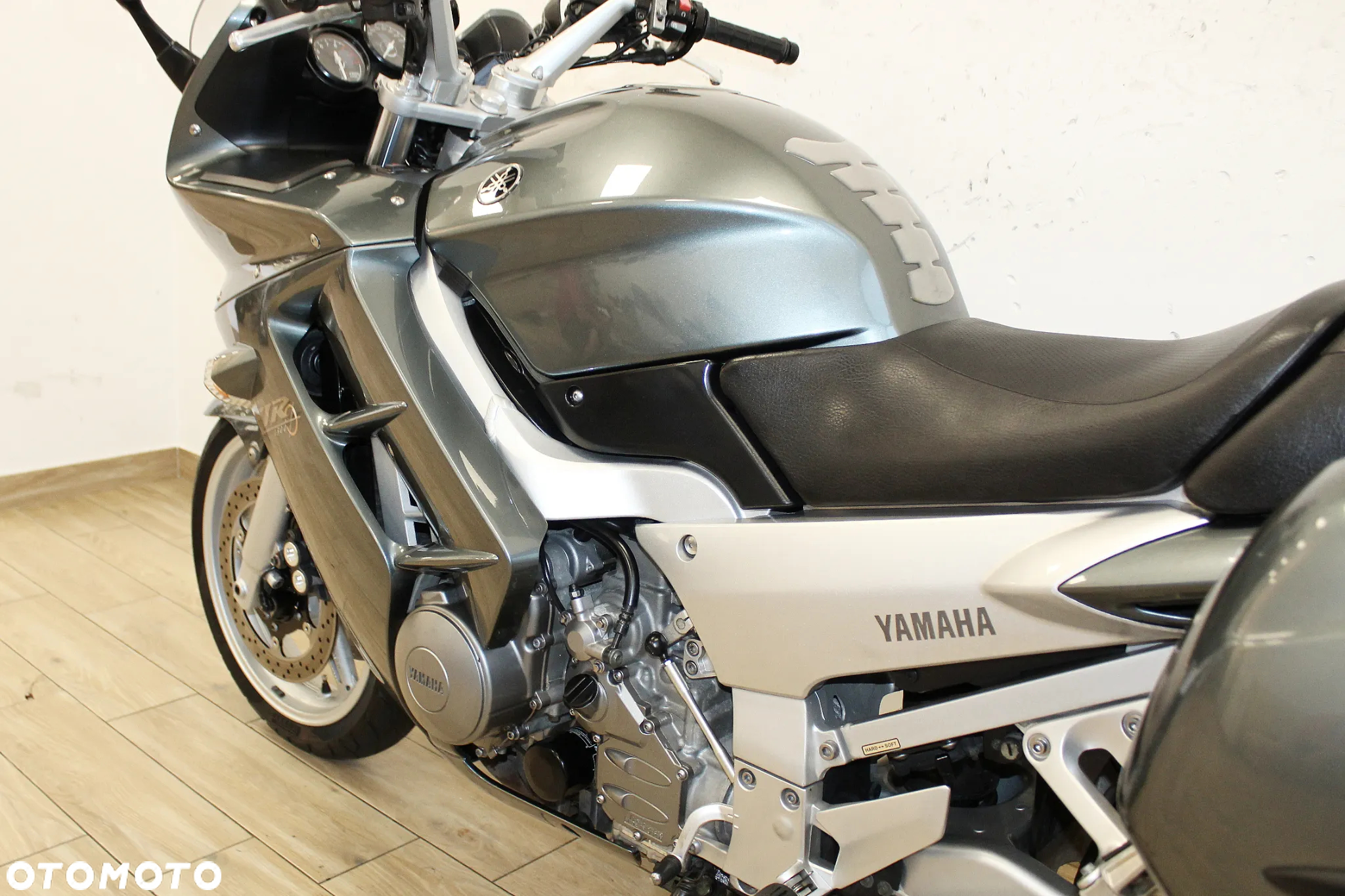 Yamaha FJR - 19