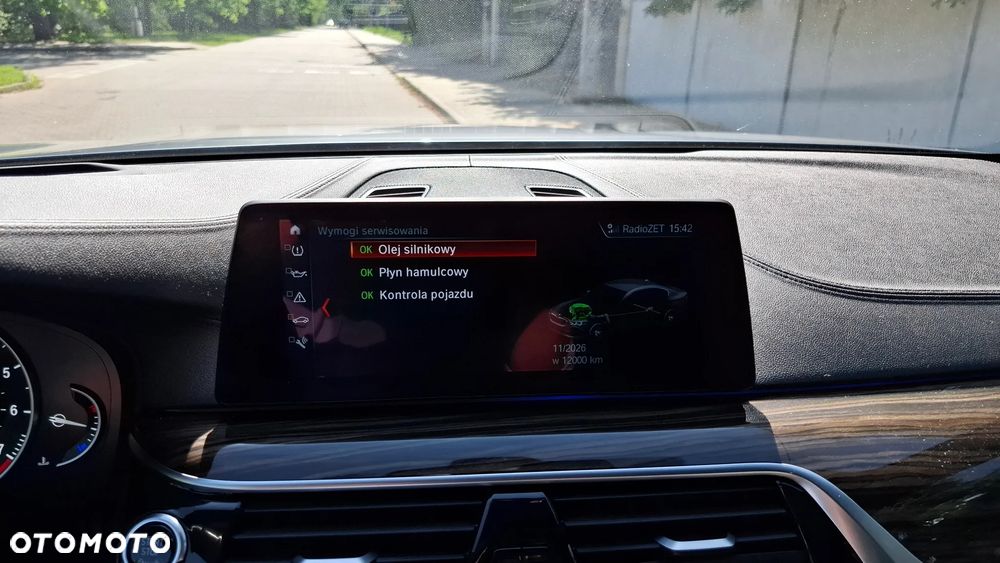 BMW Seria 5 M550i xDrive - 35