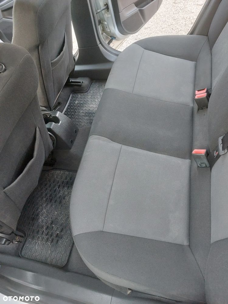 Opel Astra 1.6 Enjoy - 10