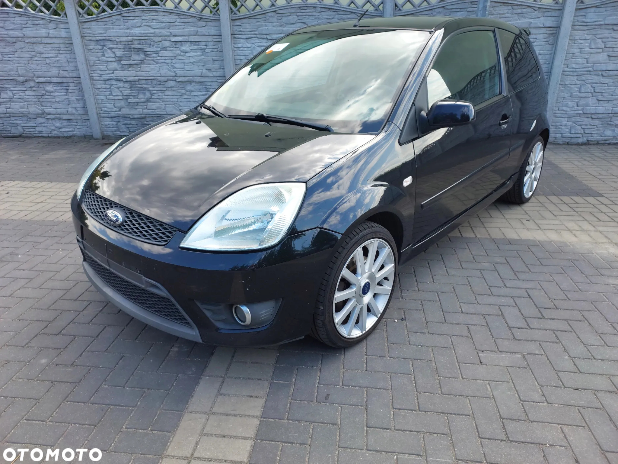 Ford Fiesta 2.0 ST - 9