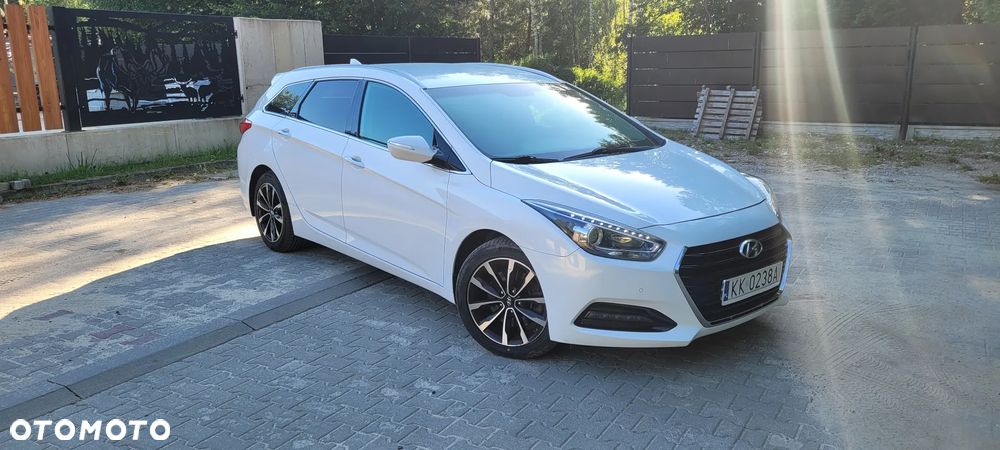 Hyundai i40 Kombi 1.7 CRDi DCT Premium - 29