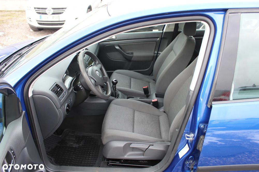 Volkswagen Golf V 1.6 Comfortline - 14
