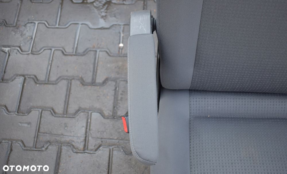 FOTEL KANAPA DWÓJKA 2 RZĄD SKŁADANY PODŁOKIETNIK - VW TRANSPORTER T5 CARAVELLE - 4