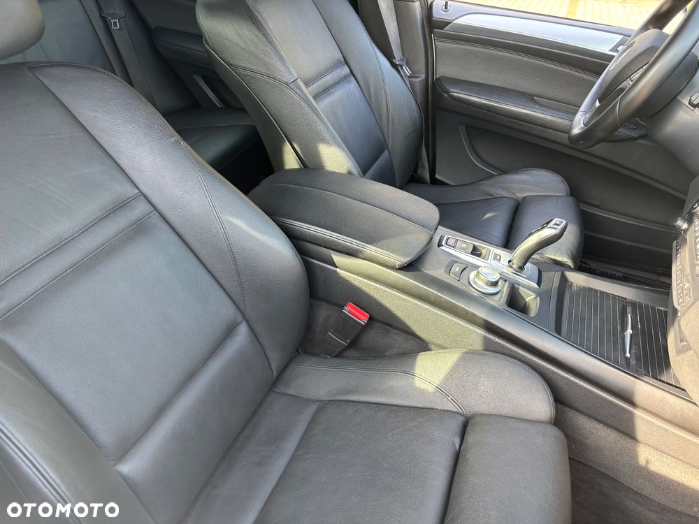 BMW X5 xDrive35d - 31