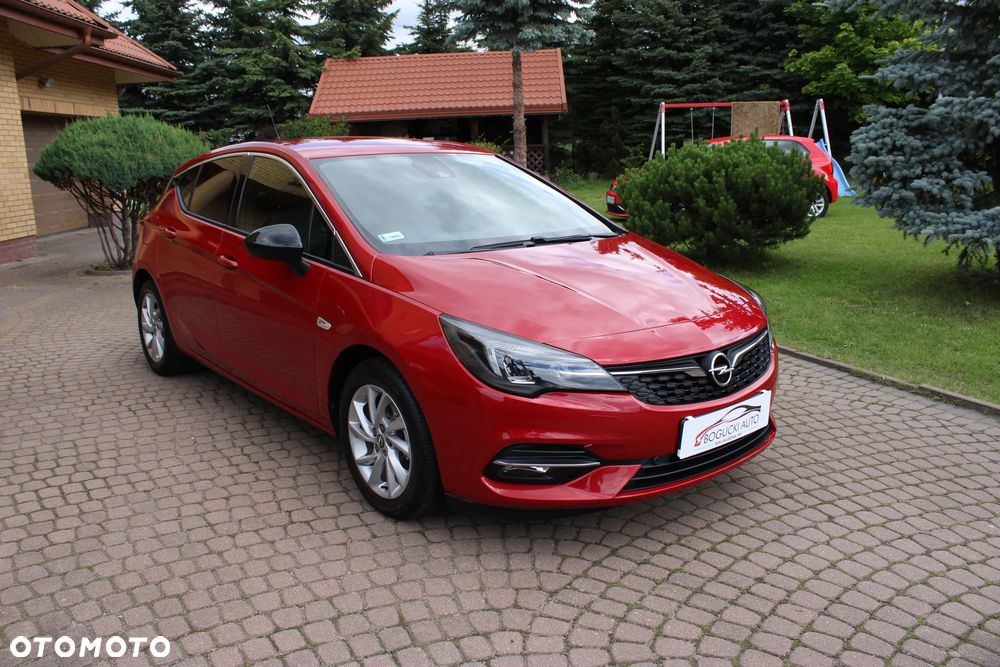 Opel Astra 1.2 T Elegance S&S - 10