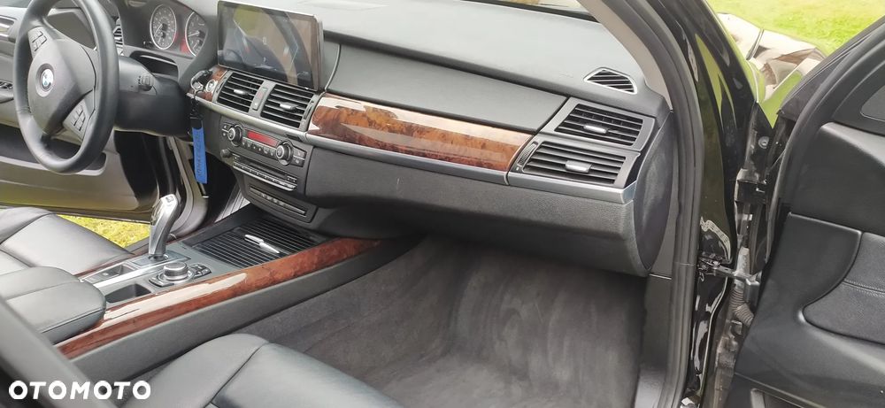 BMW X5 xDrive35i - 18