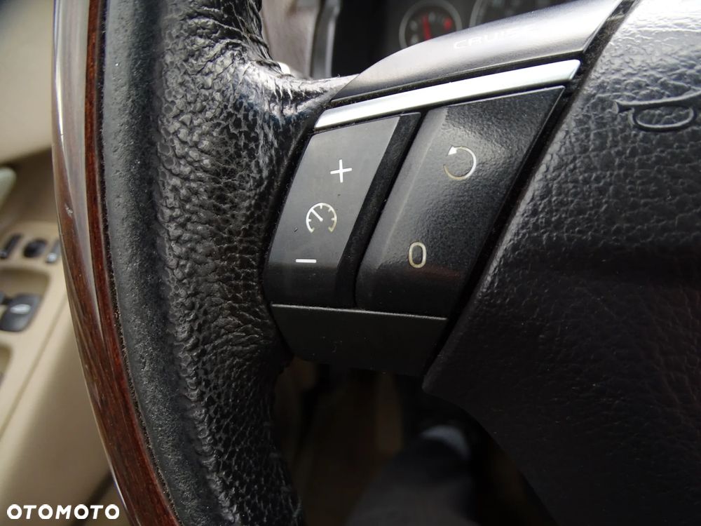 Volvo XC 90 3.2 AWD Sport - 27