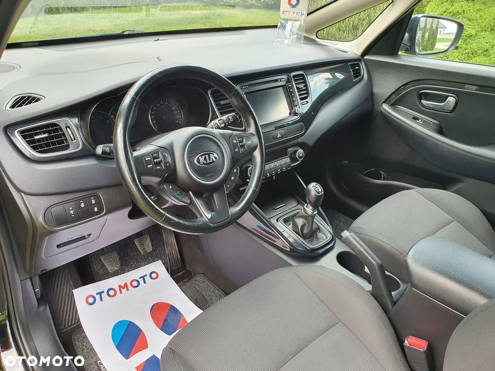 Kia Carens 1.6 GDI Dream-Team Edition - 15