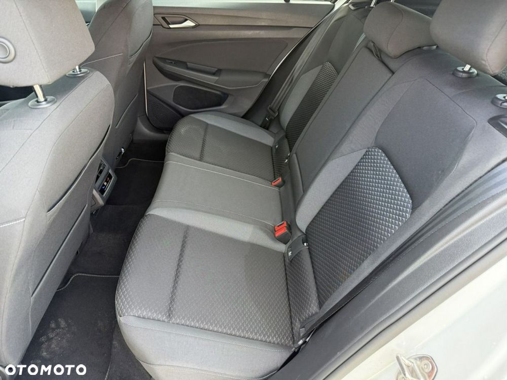 Volkswagen Golf 2.0 TDI SCR DSG Life - 28