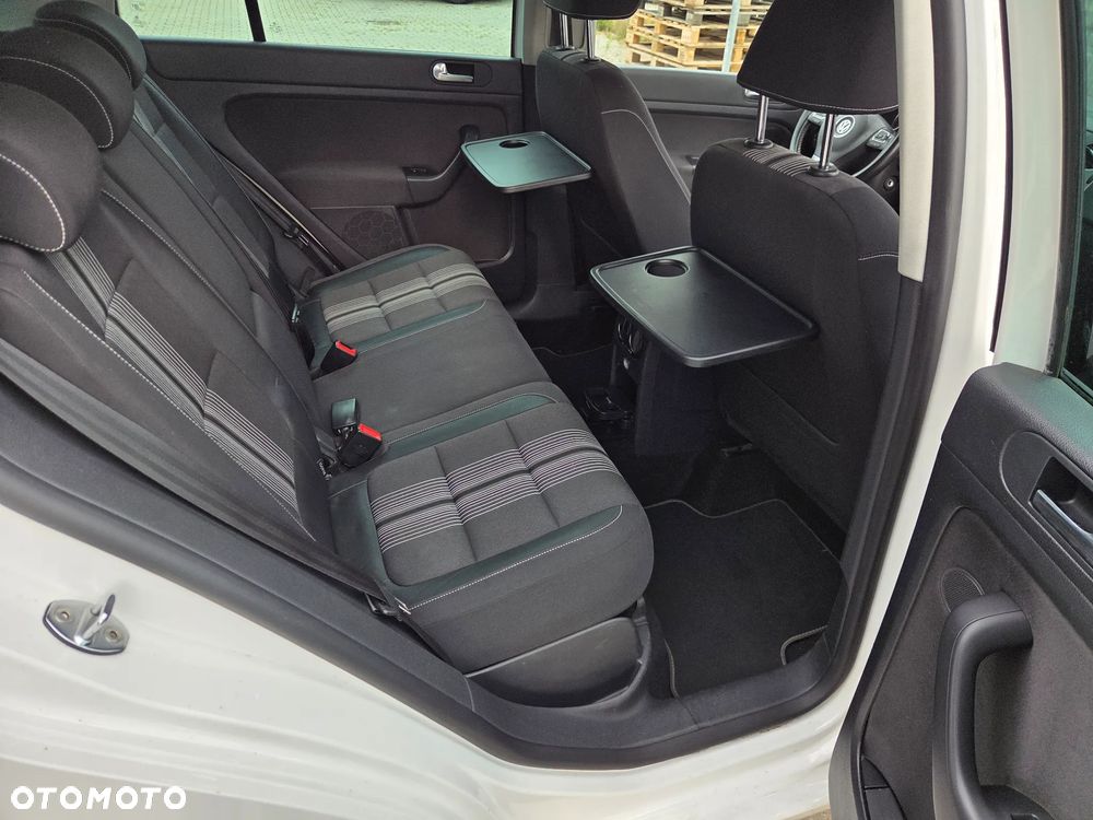 Volkswagen Golf Plus - 8