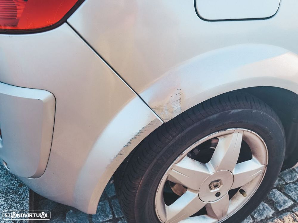 Renault Scénic 1.5 dCi Dynamique - 4