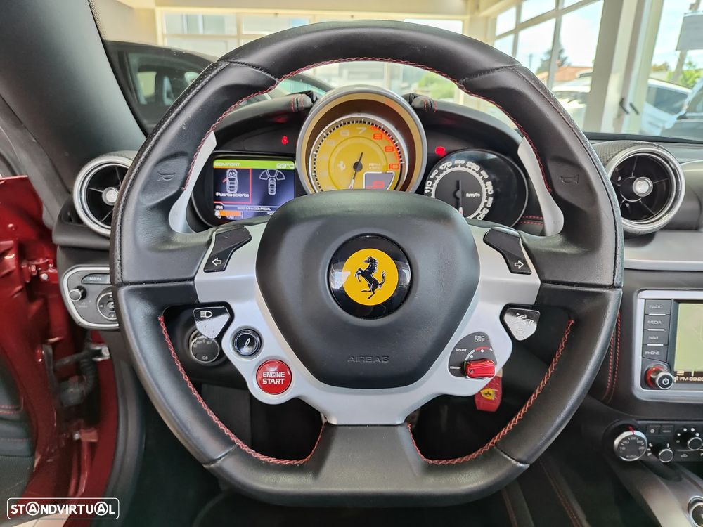 Ferrari California T Hele - 38