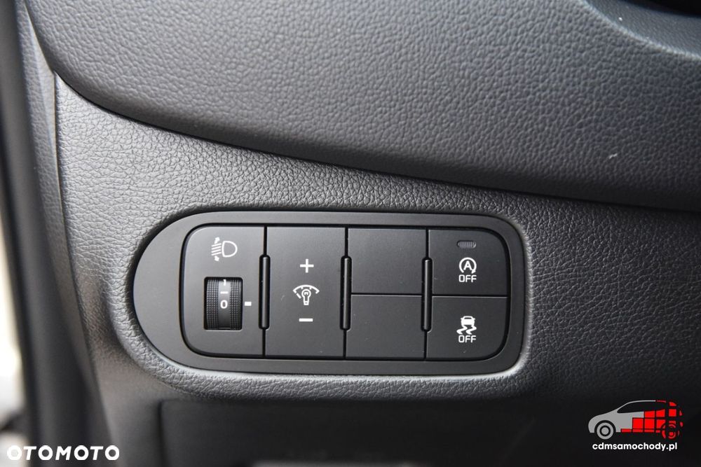 Kia Carens - 34