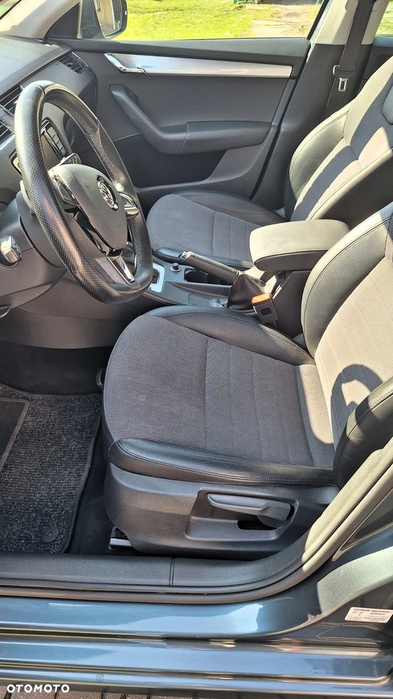 Skoda Octavia 2.0 TDI DSG Style - 9