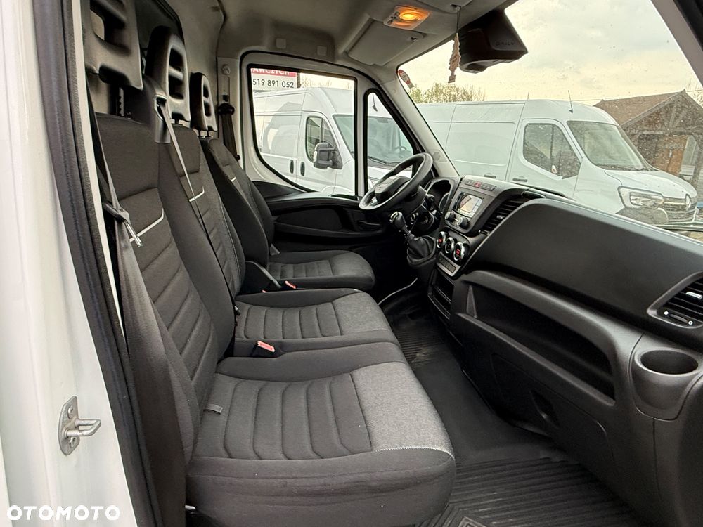 Iveco 2022/Daily/Średni/160 KM/manual/Klima/PDC/ bardzo dobry stan - 17