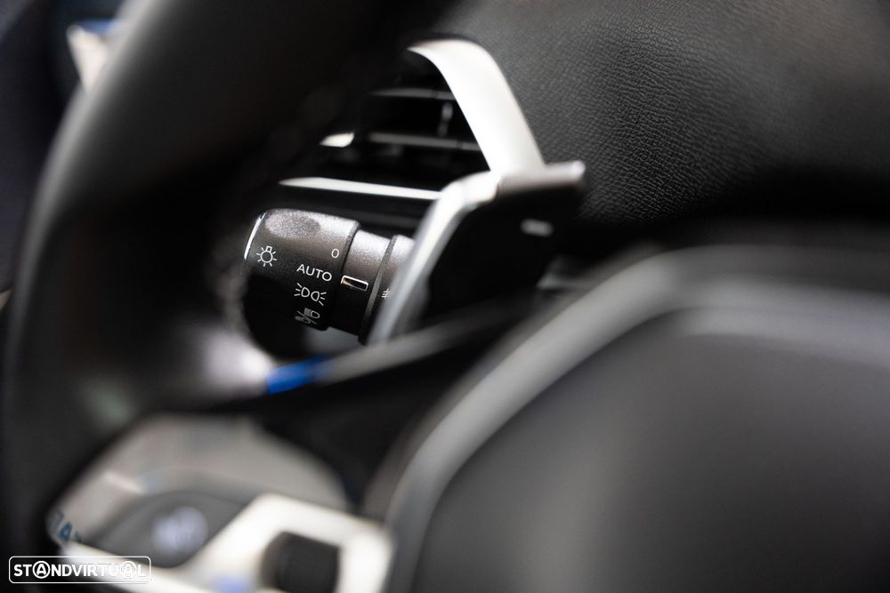 Peugeot 5008 1.2 PureTech Allure EAT8 - 13
