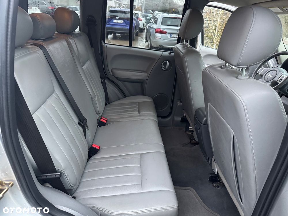 Jeep Cherokee 2.8 CRD Automatik Limited - 25