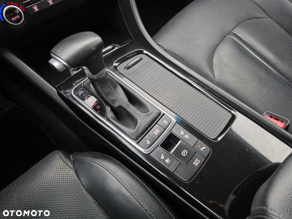 Kia Optima 1.7 CRDI DCT Spirit - 11