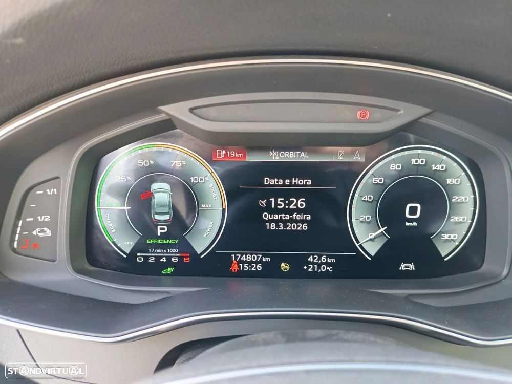 Audi A6 50 TFSI e quattro S tronic design - 24