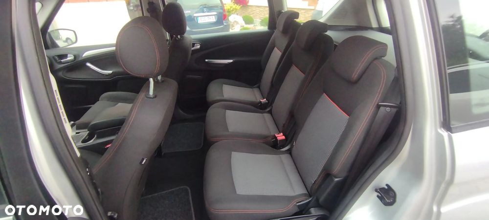 Ford S-Max 2.0 TDCi DPF Champions Edition - 12