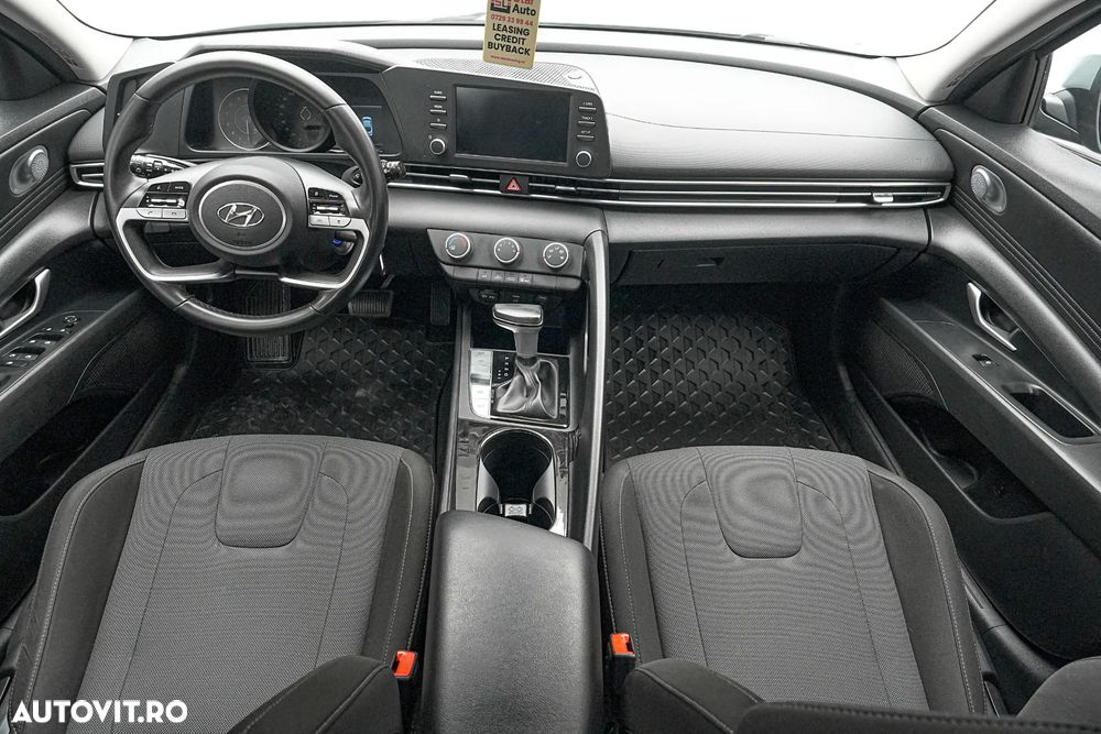 Hyundai Elantra 1.6 l 123 CP CVT Exclusive Navi - 8