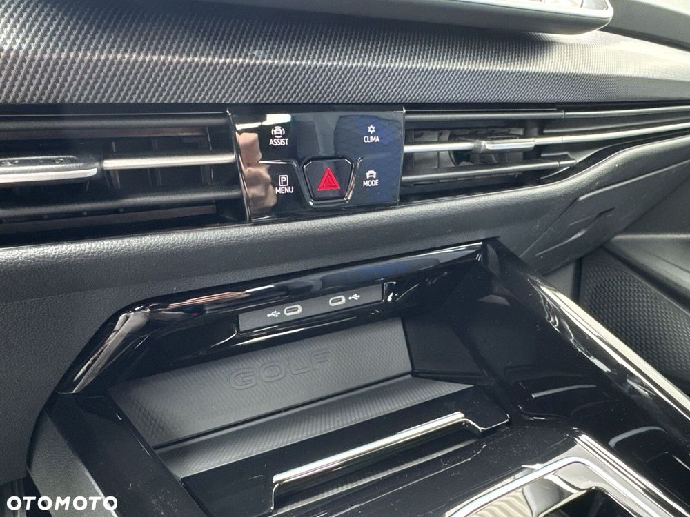 Volkswagen Golf - 29