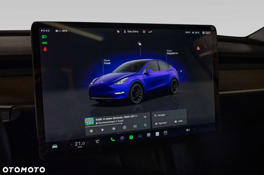 Tesla Model Y Performance Dual Motor AWD - 14