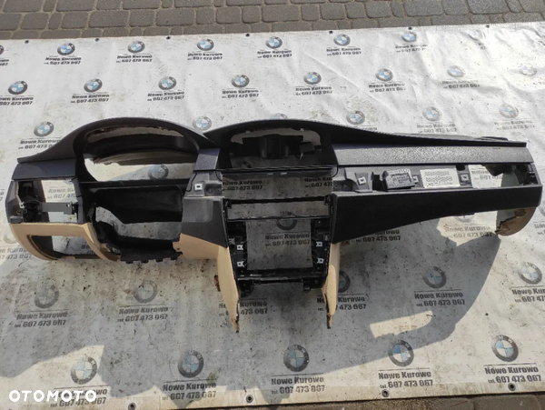 BMW E60 E61 Deska Rozdzielcza Konsola Na kluczyk