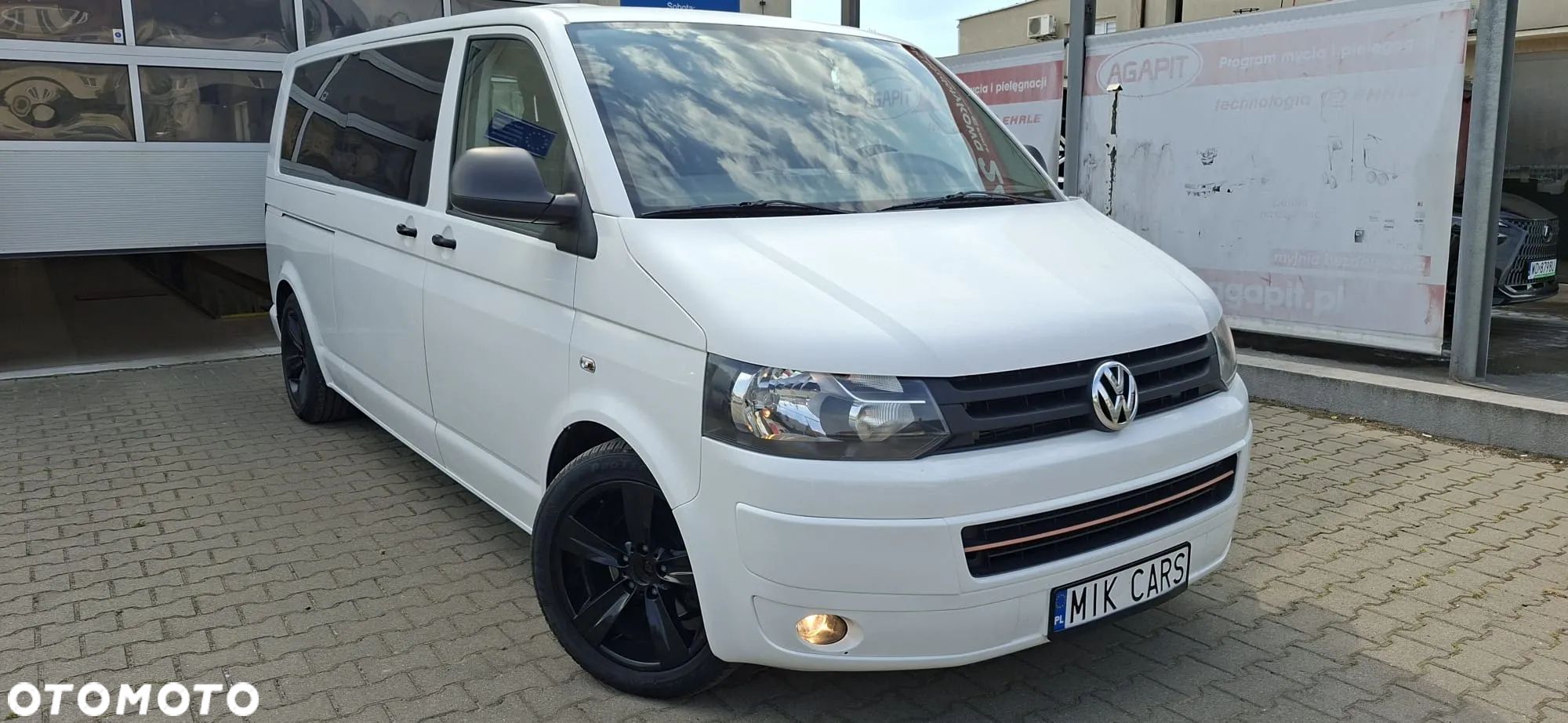 Volkswagen Transporter - 1