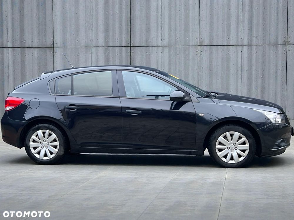 Chevrolet Cruze 1.6 LT - 3