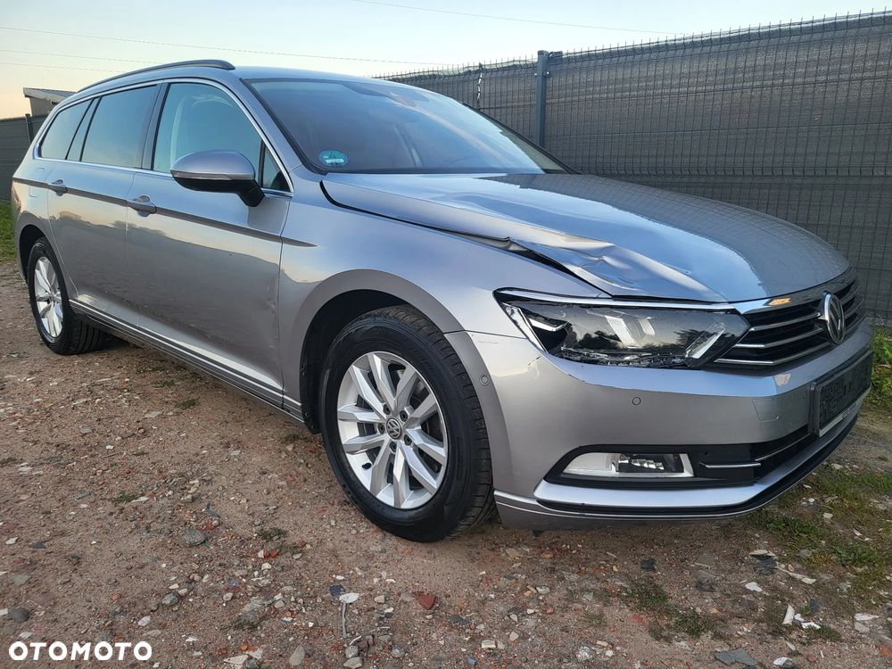 Volkswagen Passat 2.0 TDI SCR DSG Business - 4