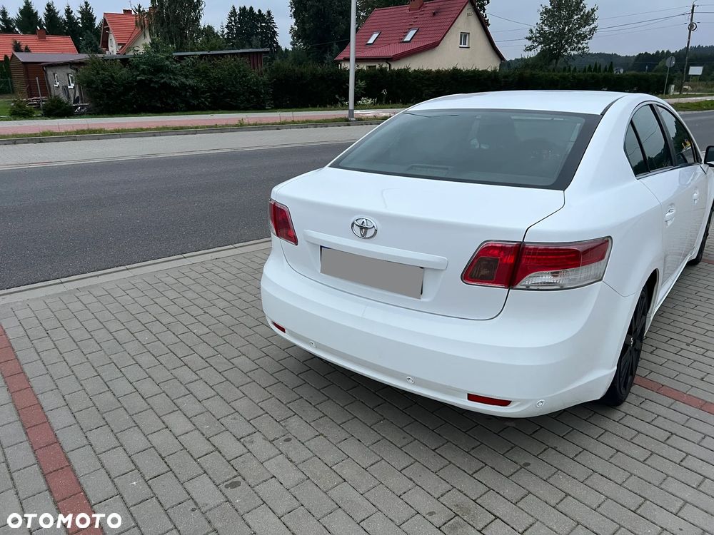Toyota Avensis 2.2 D-4D Premium - 33
