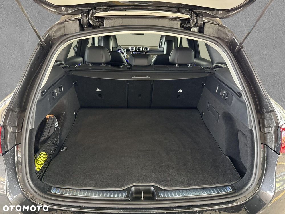 Mercedes-Benz GLC - 25
