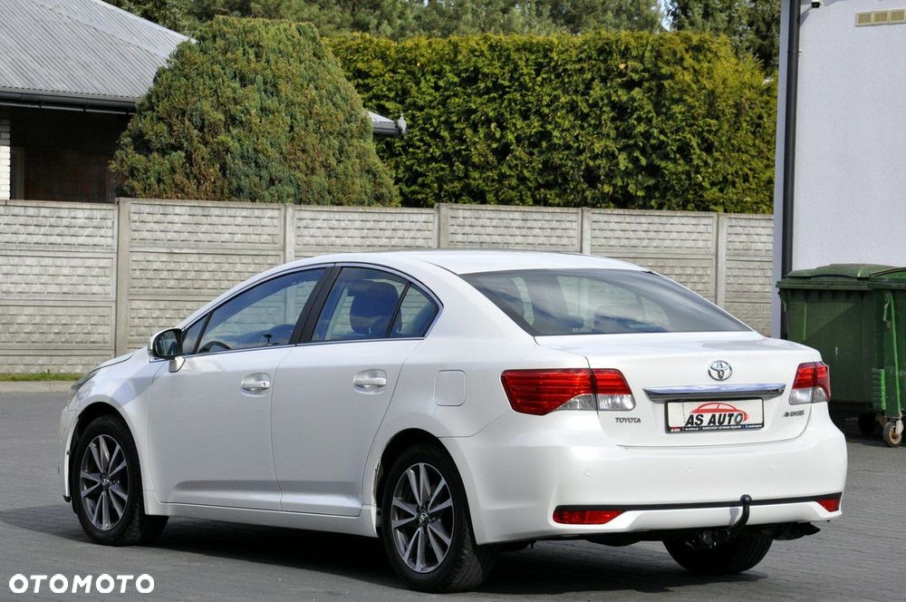 Toyota Avensis 2.0 Multidrive S Executive - 20